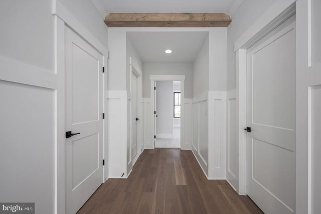 1022 HILLCREST DR SW, Vienna, VA 22180