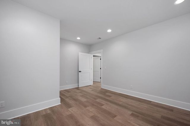 1022 HILLCREST DR SW, Vienna, VA 22180