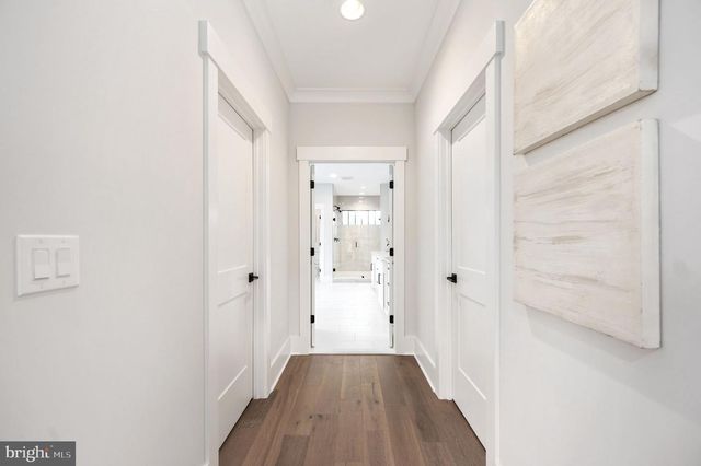 1022 HILLCREST DR SW, Vienna, VA 22180