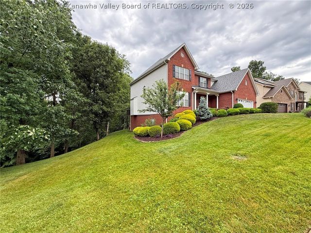 203 Yorktowne Place, Charleston, WV 25309