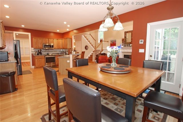 203 Yorktowne Place, Charleston, WV 25309