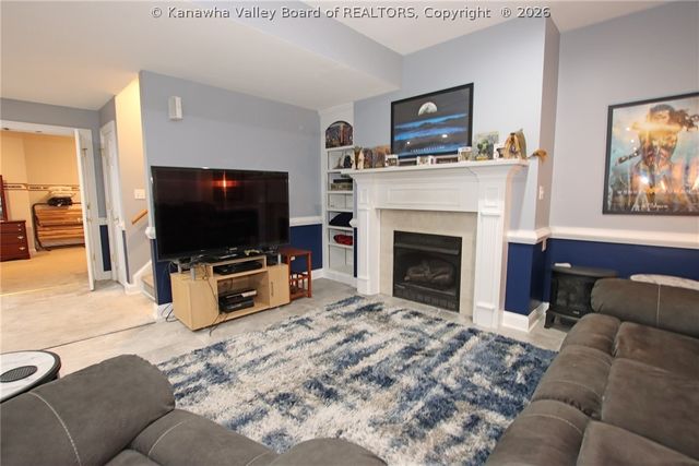 203 Yorktowne Place, Charleston, WV 25309