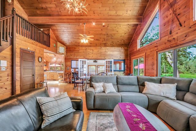 11186 270th AVENUE, Trevor, WI 53179