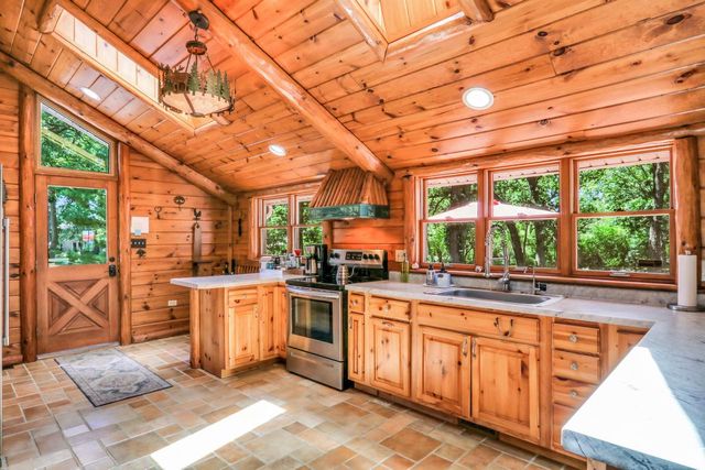 11186 270th AVENUE, Trevor, WI 53179