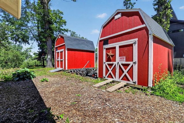 11186 270th AVENUE, Trevor, WI 53179