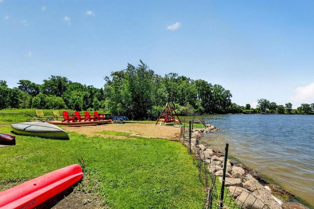 11186 270th AVENUE, Trevor, WI 53179