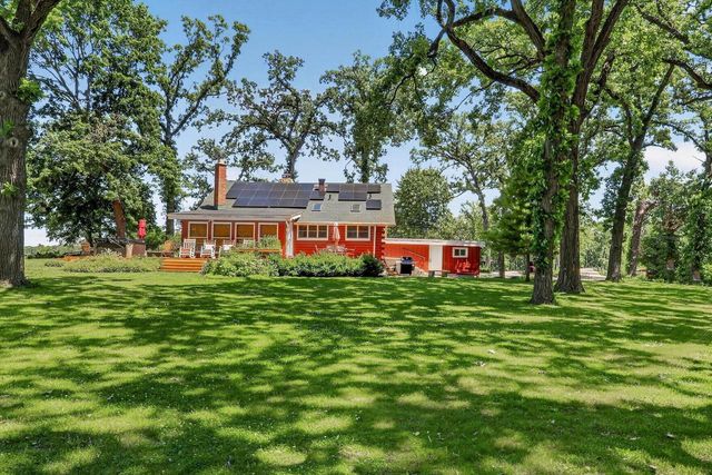 11186 270th AVENUE, Trevor, WI 53179