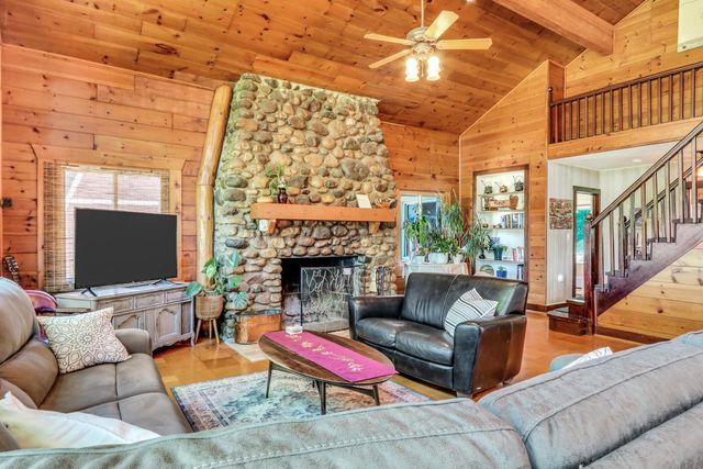 11186 270th AVENUE, Trevor, WI 53179