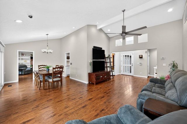 4337 Bannister Rd, Fair Oaks, CA 95628