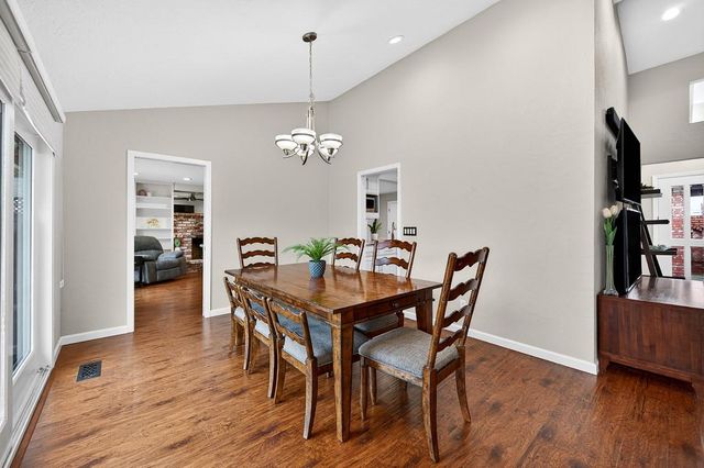 4337 Bannister Rd, Fair Oaks, CA 95628