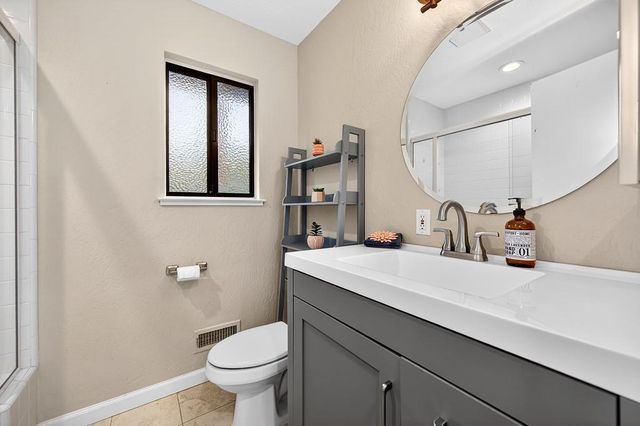 4337 Bannister Rd, Fair Oaks, CA 95628