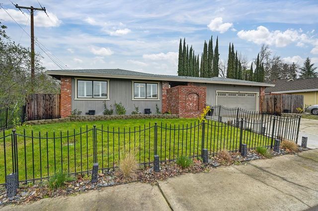 4337 Bannister Rd, Fair Oaks, CA 95628