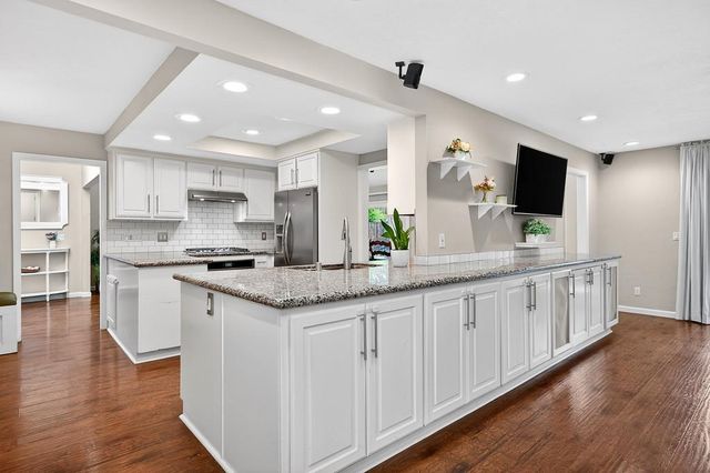 4337 Bannister Rd, Fair Oaks, CA 95628