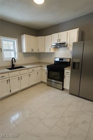 935 W 22nd Street, Lorain, OH 44052