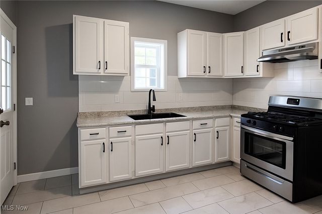 935 W 22nd Street, Lorain, OH 44052