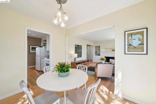 1698 La Loma Ave, Berkeley, CA 94709