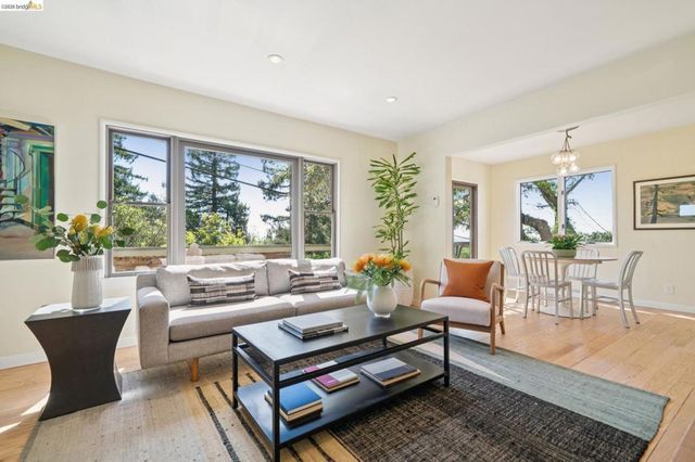 1698 La Loma Ave, Berkeley, CA 94709