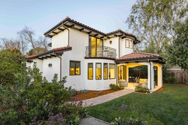 4118 Sutherland Drive, Palo Alto, CA 94303