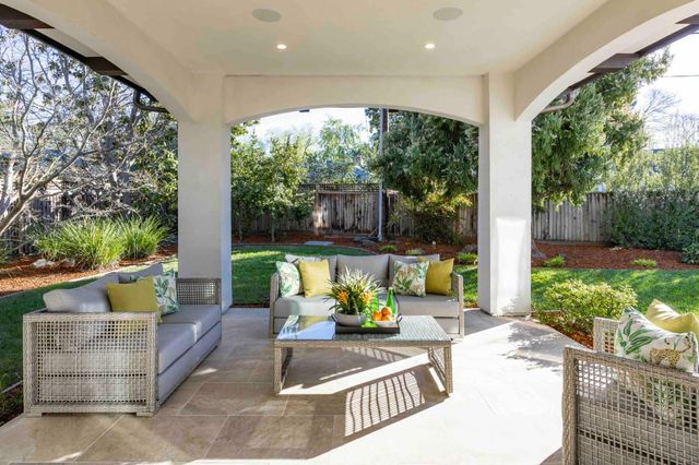 4118 Sutherland Drive, Palo Alto, CA 94303