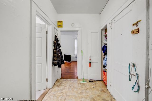 69 Stockman Pl, Irvington Twp., NJ 07111