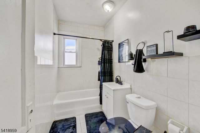 69 Stockman Pl, Irvington Twp., NJ 07111