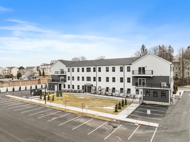 631 Franklin Street 106, Worcester, MA 01604