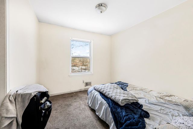 17 Blanchard Street, Middletown, NY 10940