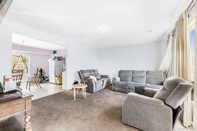 17 Blanchard Street, Middletown, NY 10940