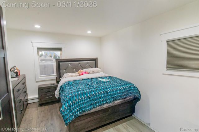 28029 Rosemont Street, Roseville, MI 48066