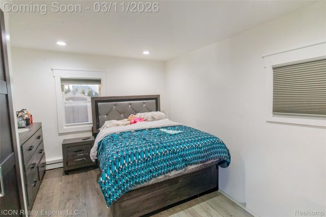 28029 Rosemont Street, Roseville, MI 48066