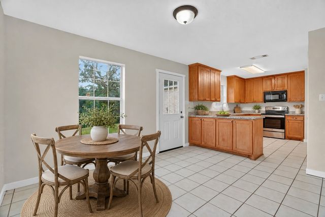 4697 Holbrook Road, Springtown, TX 76082
