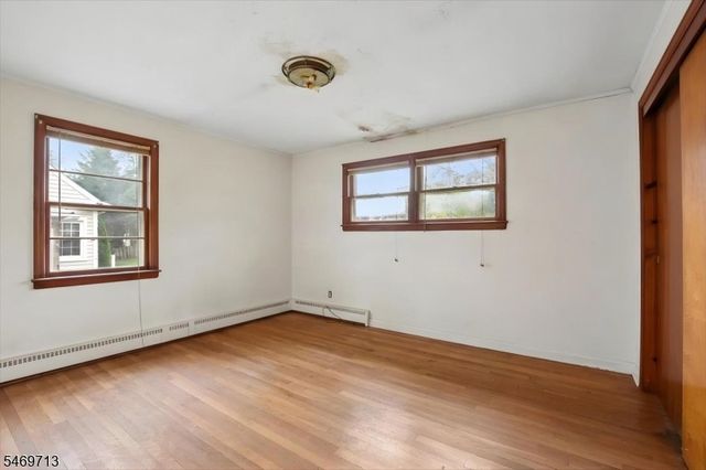 418 Chain O Hills Rd, Woodbridge Twp., NJ 07067