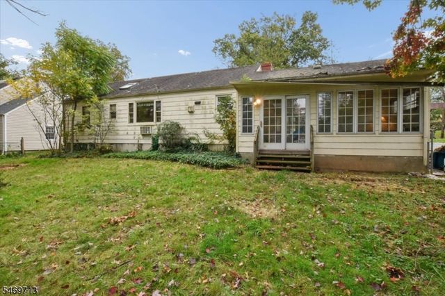 418 Chain O Hills Rd, Woodbridge Twp., NJ 07067