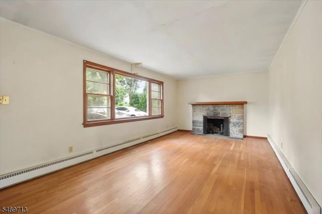 418 Chain O Hills Rd, Woodbridge Twp., NJ 07067