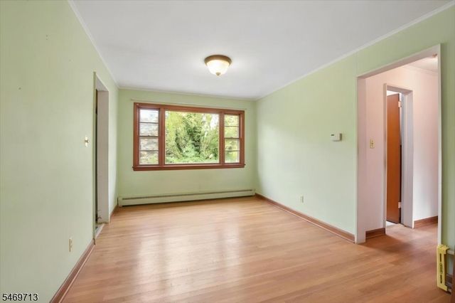 418 Chain O Hills Rd, Woodbridge Twp., NJ 07067