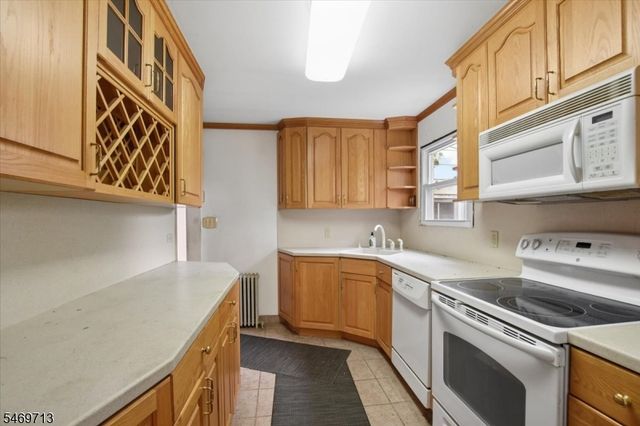 418 Chain O Hills Rd, Woodbridge Twp., NJ 07067