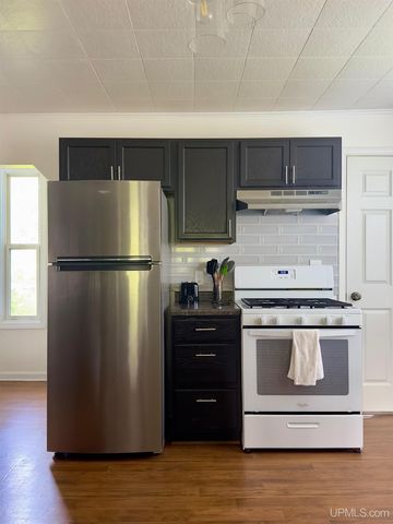 57163 10th Street, Calumet, MI 49913