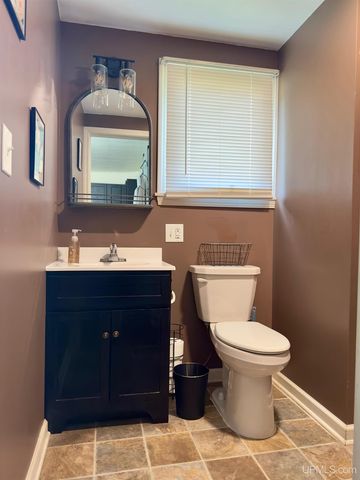 57163 10th Street, Calumet, MI 49913