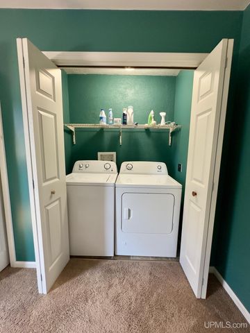 57163 10th Street, Calumet, MI 49913