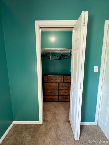 57163 10th Street, Calumet, MI 49913