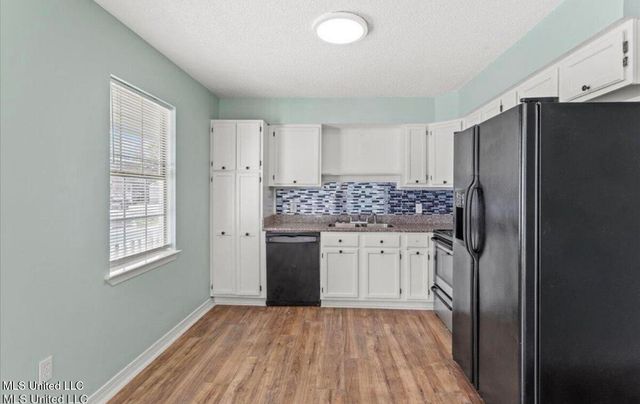 20017 Sunshine Drive, Long Beach, MS 39560