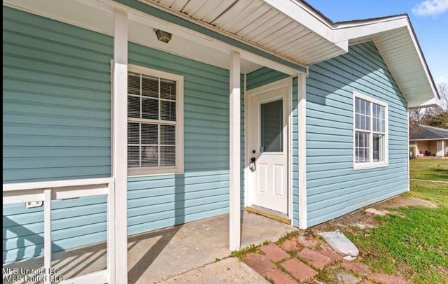 20017 Sunshine Drive, Long Beach, MS 39560