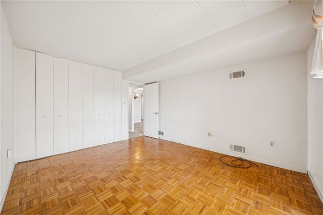 2034 Swallow Hill Rd 306, Scott Twp, PA 15220