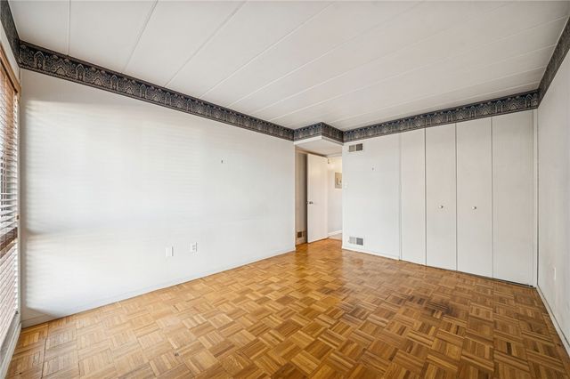 2034 Swallow Hill Rd 306, Scott Twp, PA 15220