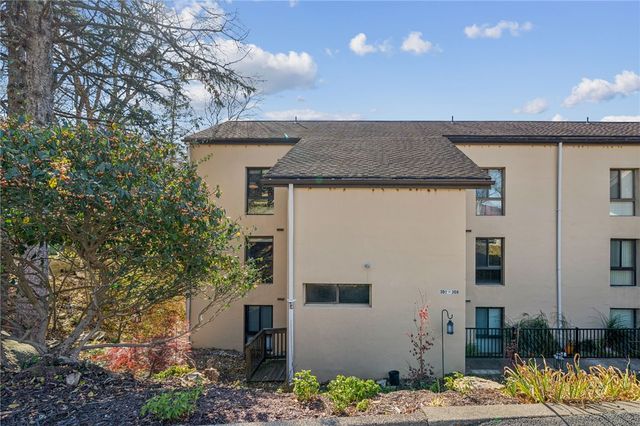 2034 Swallow Hill Rd 306, Scott Twp, PA 15220