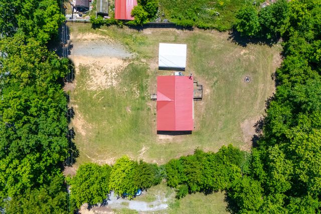 5723 Highway 48, N, Cumberland Furnace, TN 37051