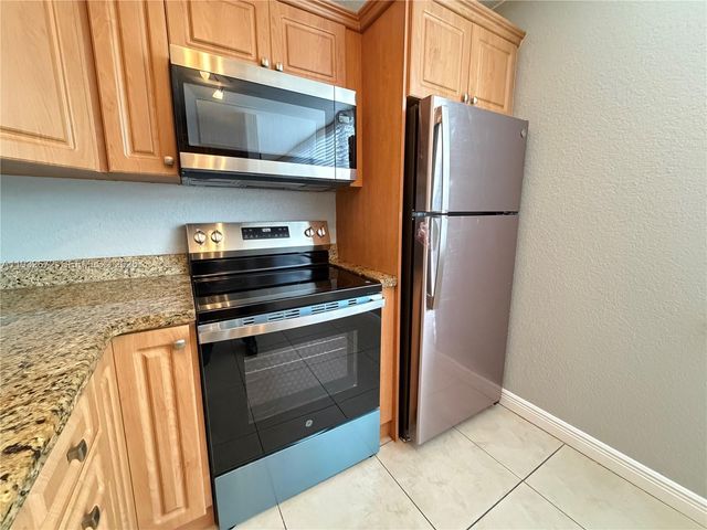 9491 Evergreen Pl 201, Davie, FL 33324