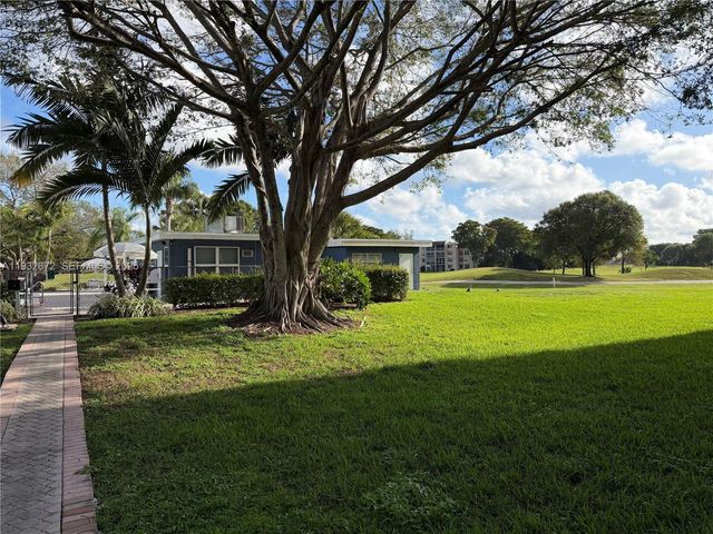 9491 Evergreen Pl 201, Davie, FL 33324