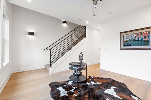 1310 Choquette DR B, Austin, TX 78757