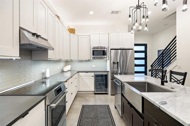 1310 Choquette DR B, Austin, TX 78757